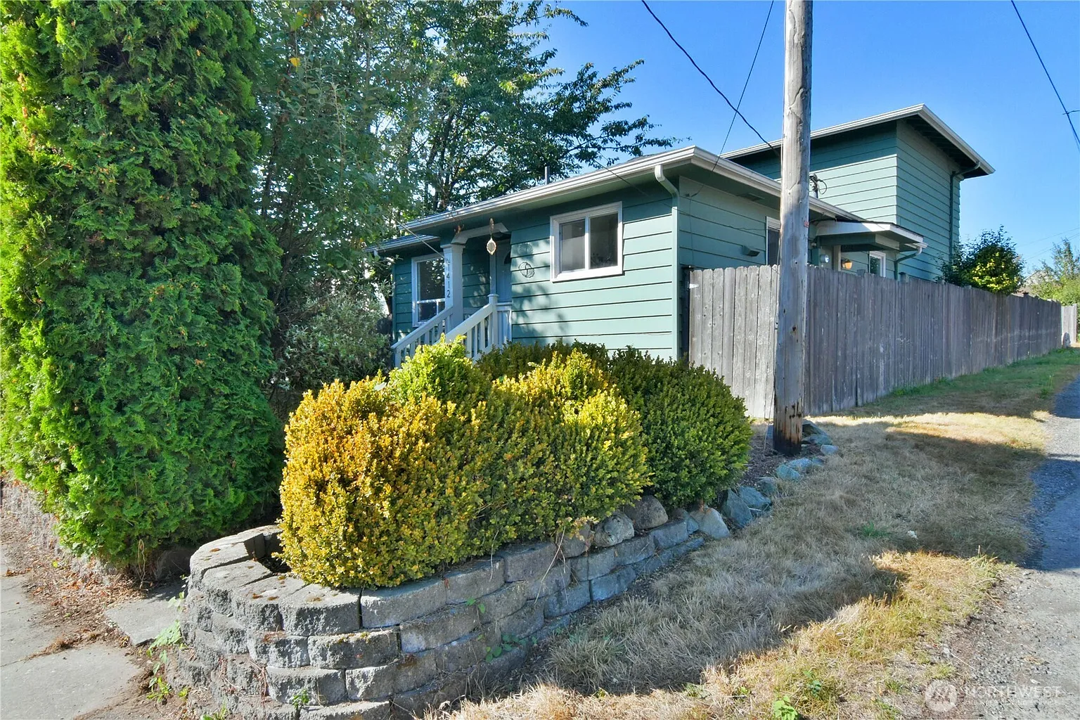 1412 2nd Street photo 1