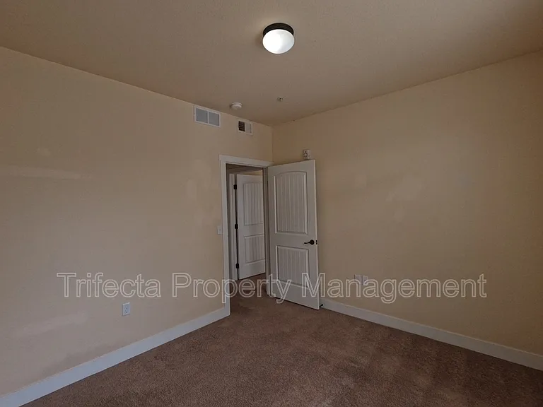 2445 Windrow Dr #A108 — Photo 11