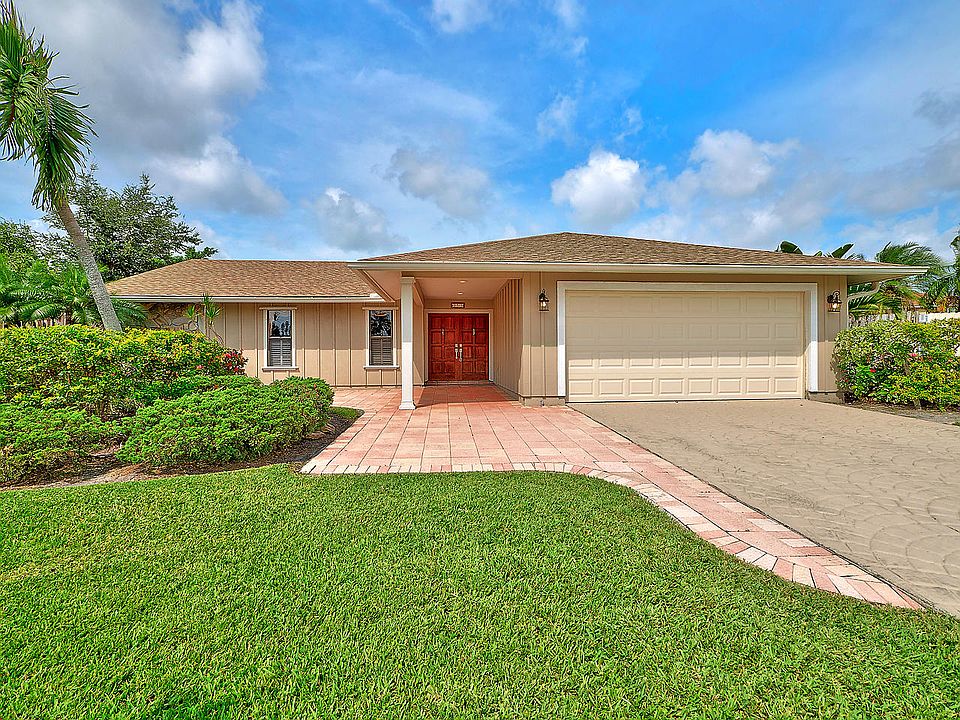 1st image of 953 Briarwood Dr