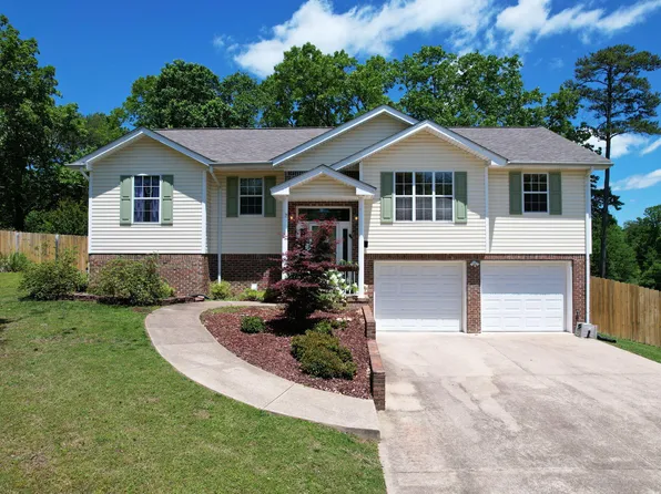307 Celestial Ln, Hixson, TN 37343