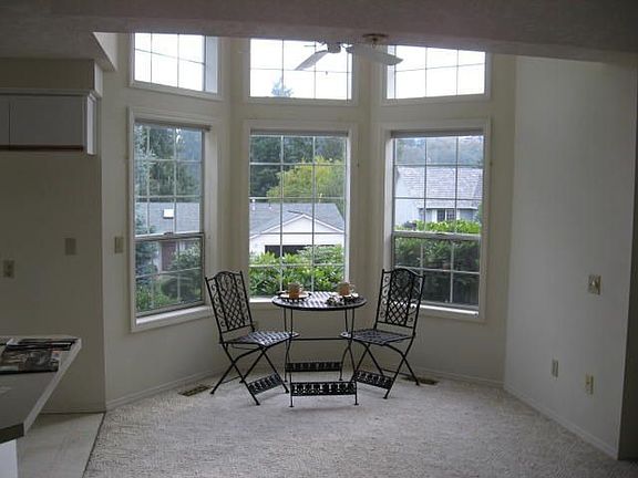 Kitchen nook
