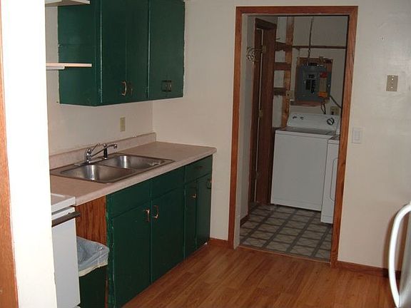 Main level 10x9' Kitchen.