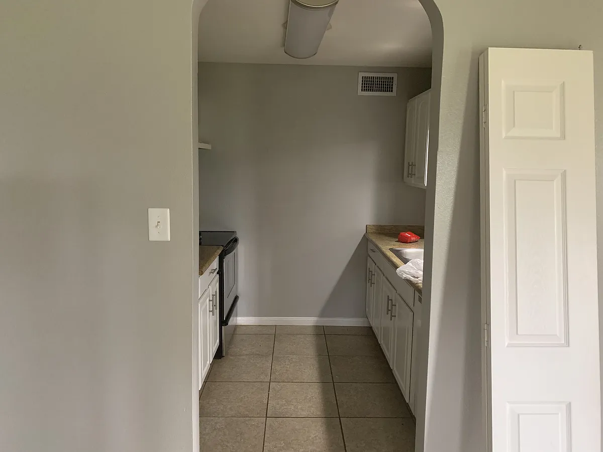 Building Photo - 3650 Fish Hook Ln #LANE2A