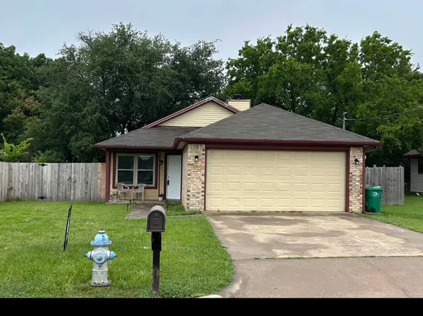 2812 Paisley St, Denton, TX 76209