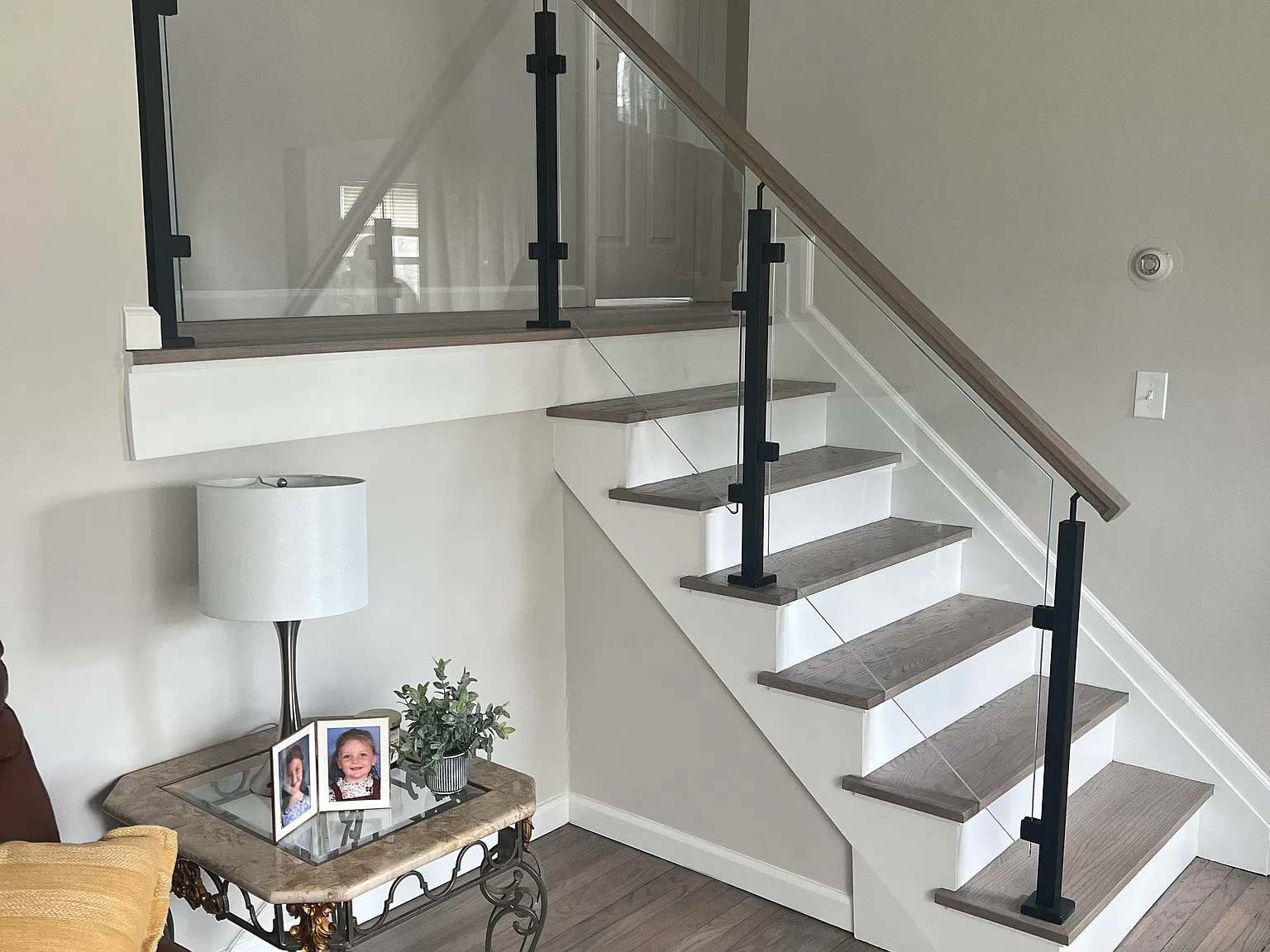 3 bed, 1.5 bath, $4,300 — Photo 2