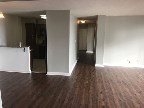 2nd image of 2201 S Highland Ave APT 6K