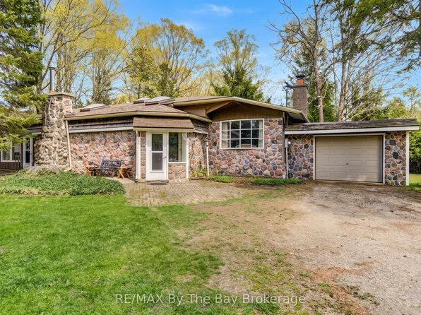 8308 County Road 9, Clearview, ON L0M 1G0