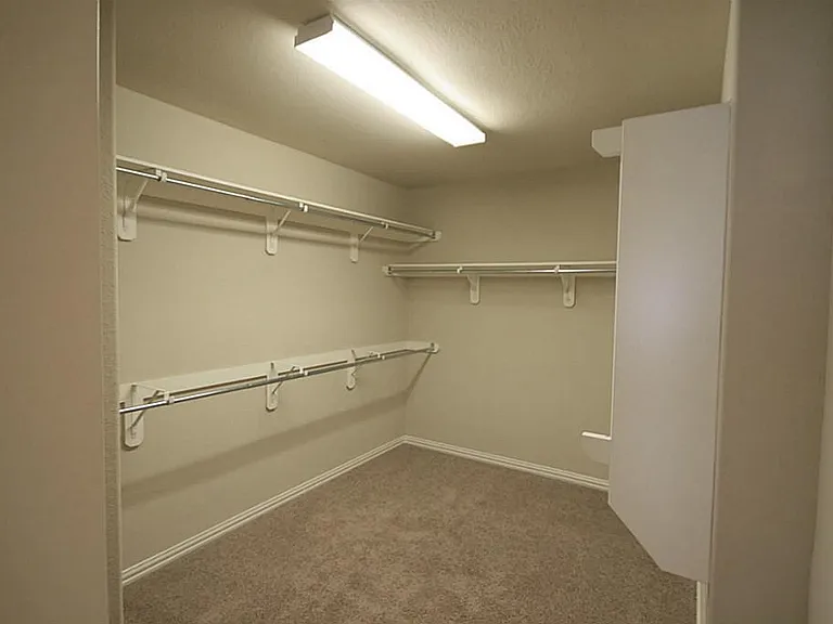 5503 Baby Blue Ln — Photo 21