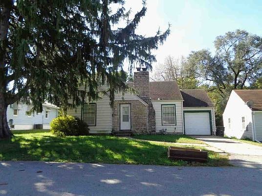1st image of 10545 E Lake Dr