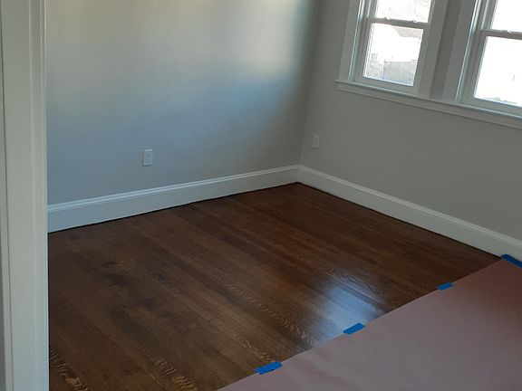 2nd image of 58 Hunt St Unit 2