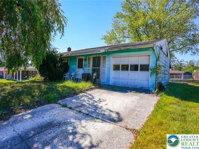 75 Center Rd, Lehighton, PA, 18235