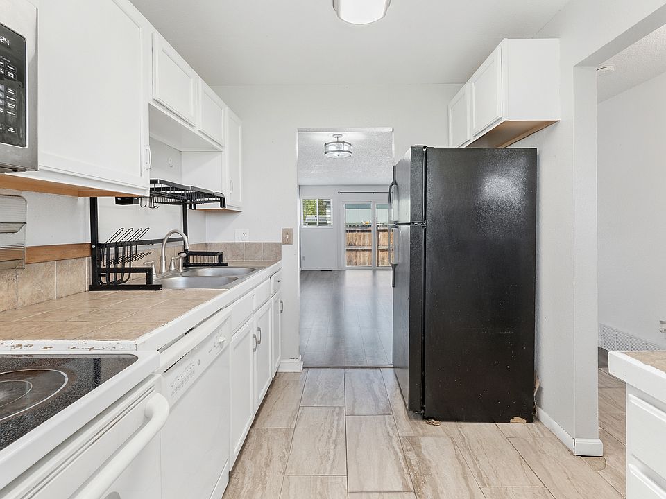 Kitchen with all the essentials