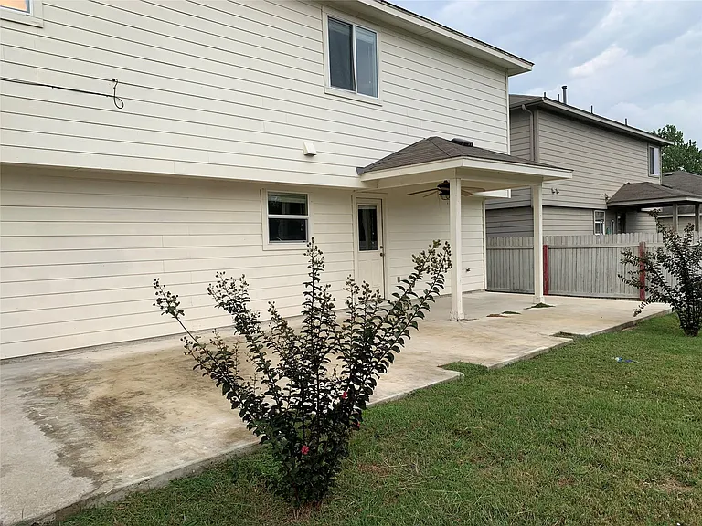 18317 Great Falls Dr — Photo 17