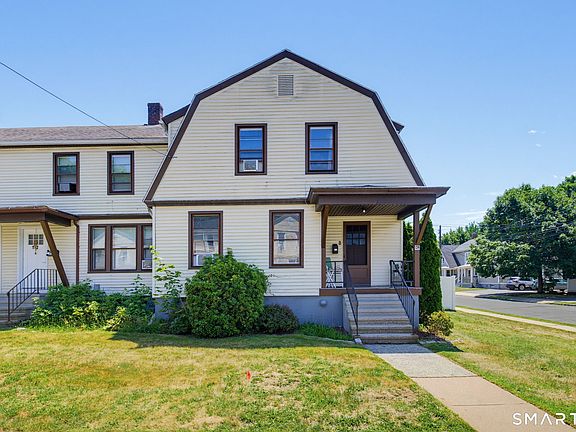 3rd image of 154 Cooper Hill Street #154