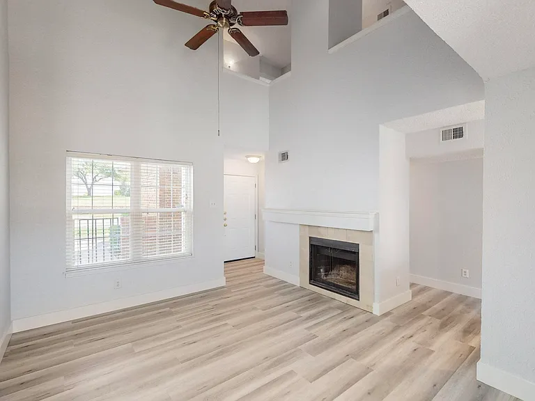 846 Creekside Dr — Photo 8