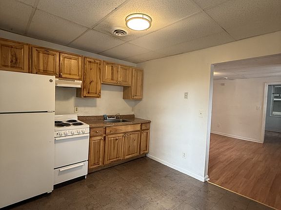 3rd image of 100 River St Unit B