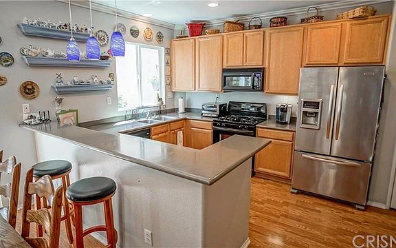 4th image of 24054 Whitewater Dr