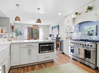 6273 Summit Ct, Traverse City, MI