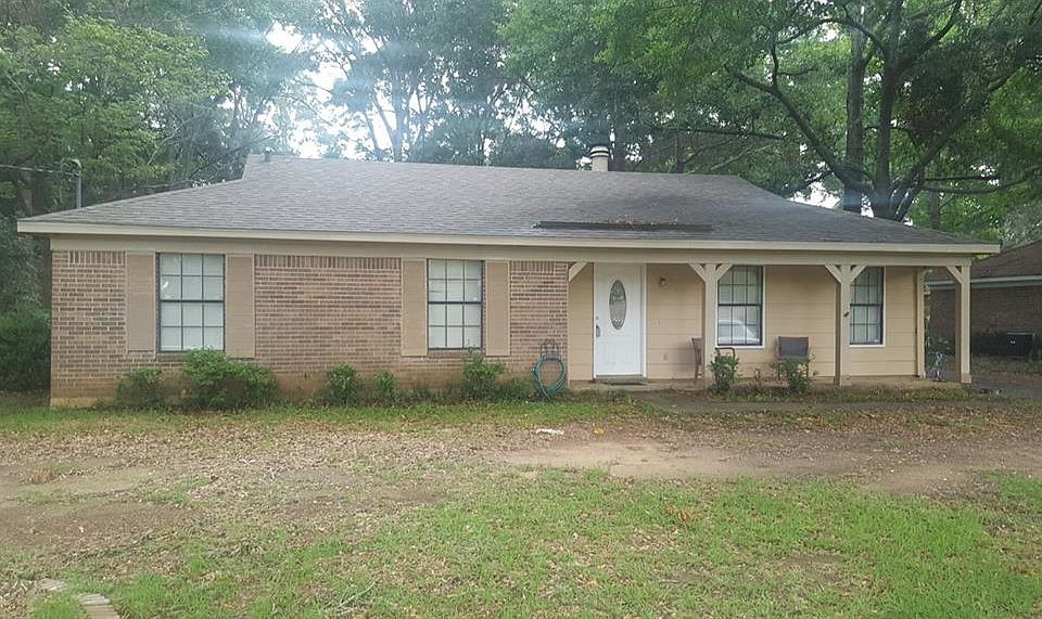 2nd image of 8780 Zeeland Dr