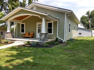458 W Rudolph St, Montgomery, IN 47558