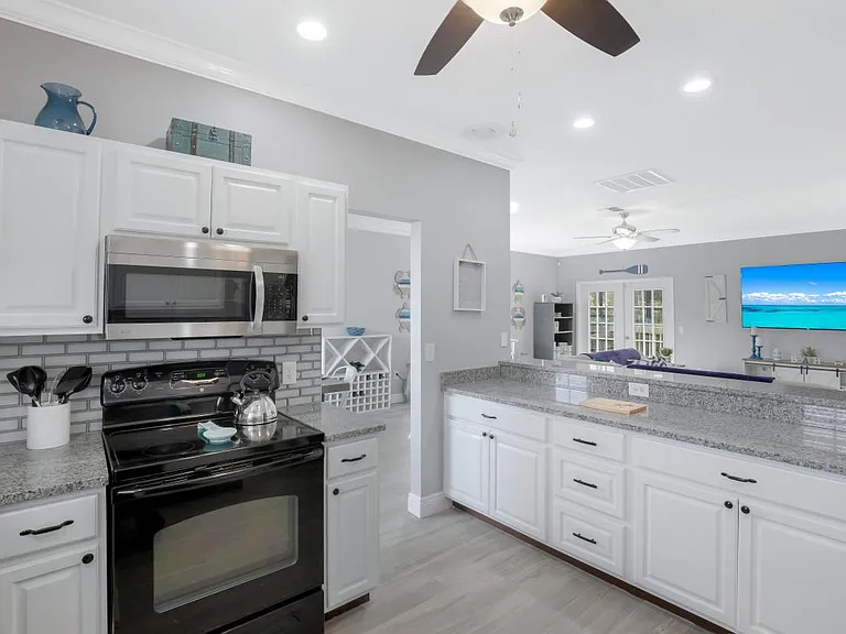 28140 Meadowlark Ln — Photo 12