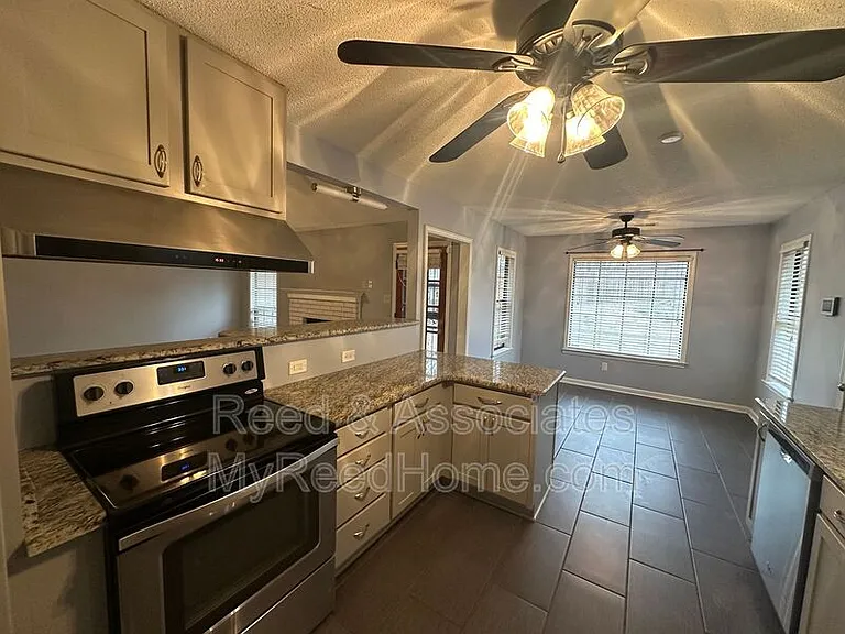 3115 Santa Valley St — Photo 4