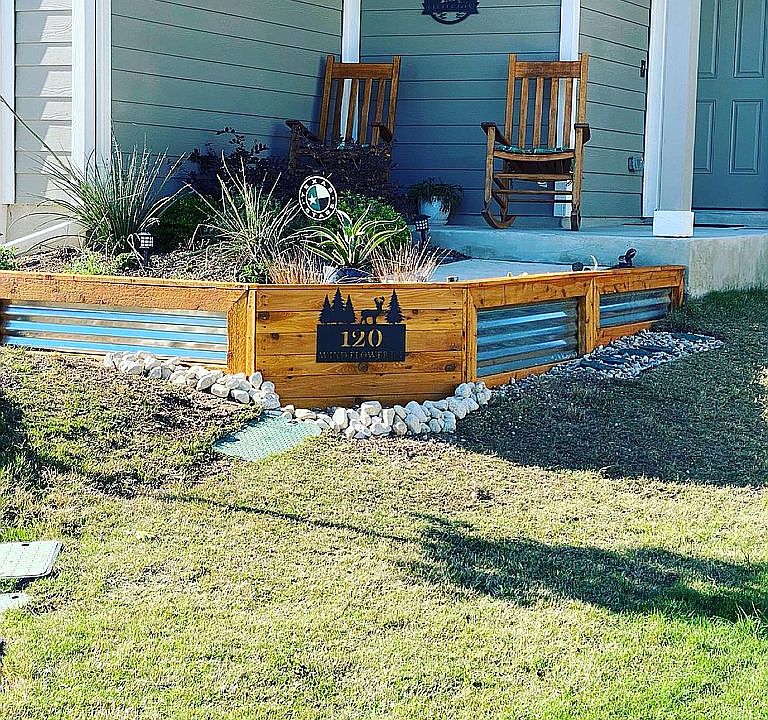 1st image of 120 Wind Flower Ln