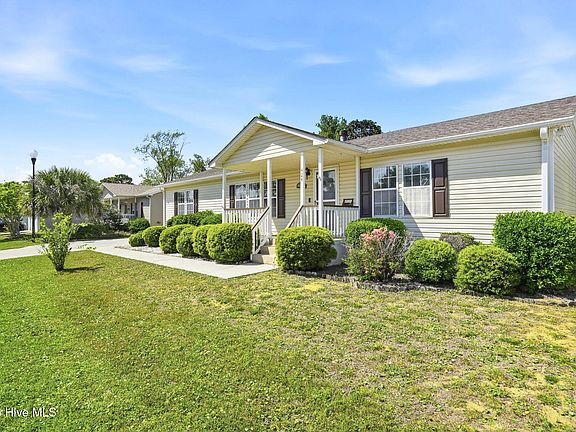 4th image of 424 Capeside Drive