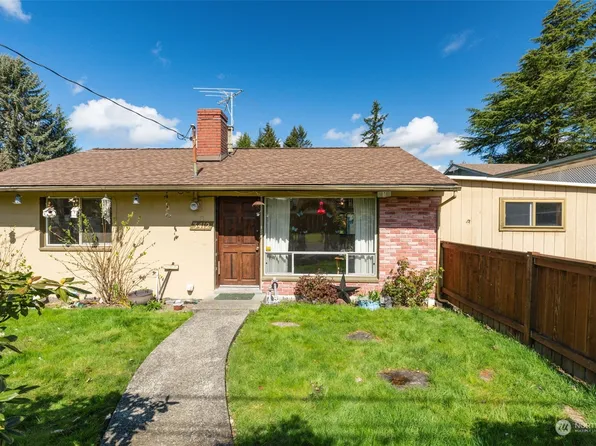3412 NE 9th Street, Renton, WA 98056