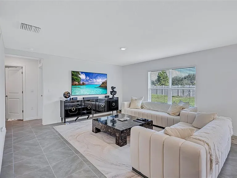 7601 Rosewood Garden Loop — Photo 18