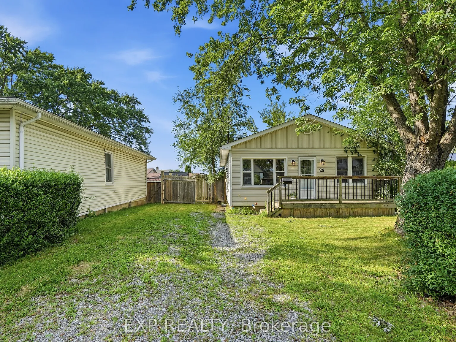 3 bed, $2,200 — Photo 2