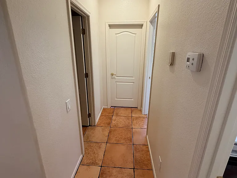 9005 N Lawndale Dr — Photo 40