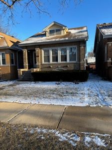 5251 N Ludlam Ave, Chicago, IL, 60630