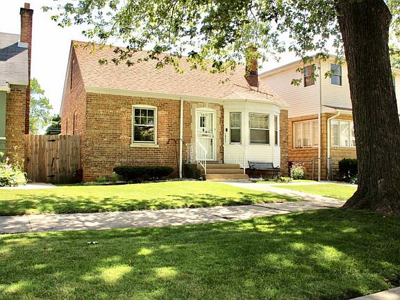 2nd image of 10521 S Sawyer Ave