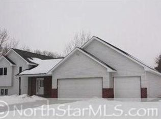 29030 Machmeier Ct, Lindstrom, MN 55045