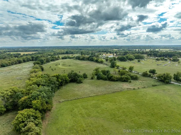 1 N 25th St E, Wagoner, OK 74467