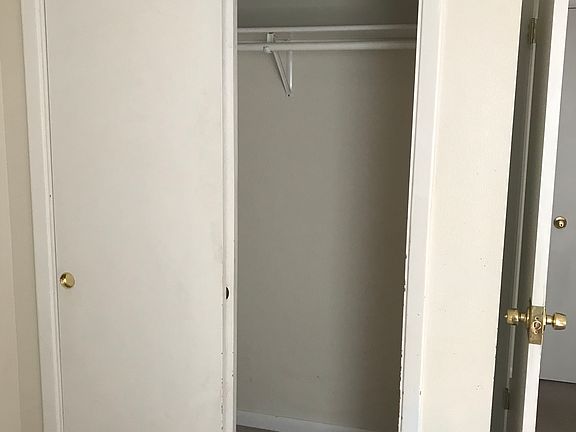 Middle Bedroom Closet