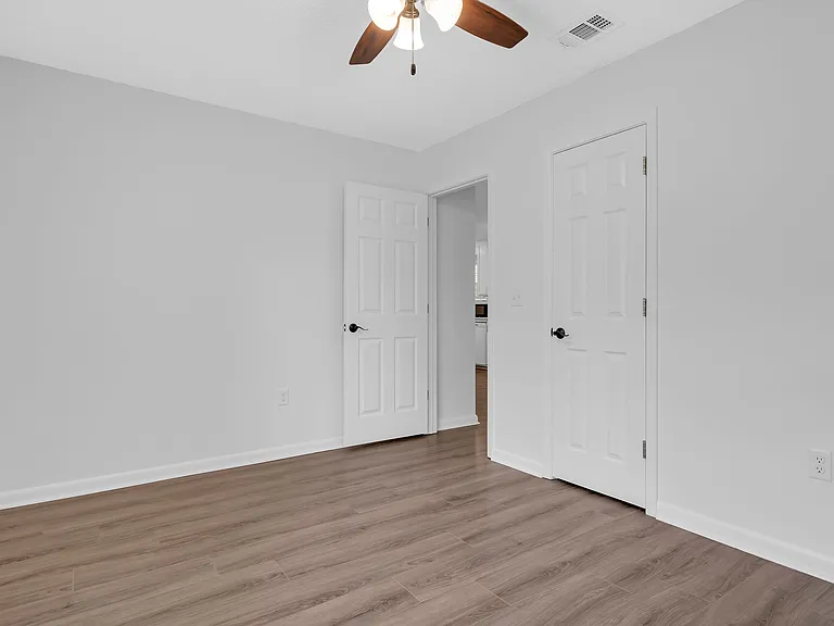 22150 Hill N Dale Dr — Photo 19