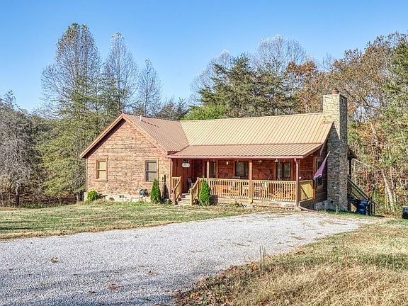 2nd image of 207 High Meadows Dr