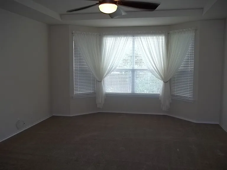 9731 Common Law — Photo 16