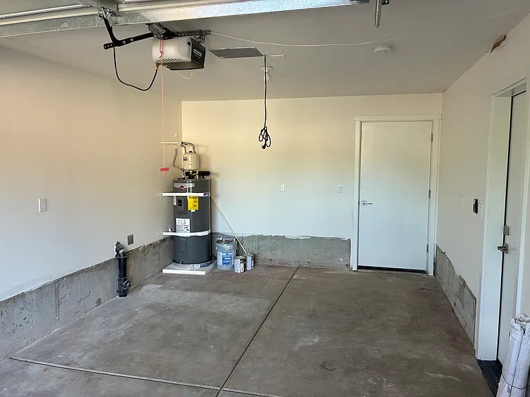 5017 S Roxbury St — Photo 2