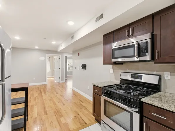 381 Communipaw Avenue image 7 of 23