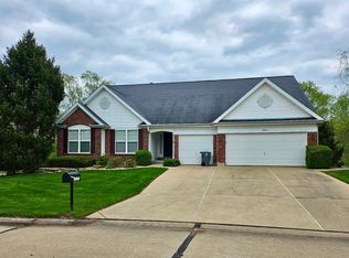 8050 Knights Crossing Dr, O'Fallon, MO 63368