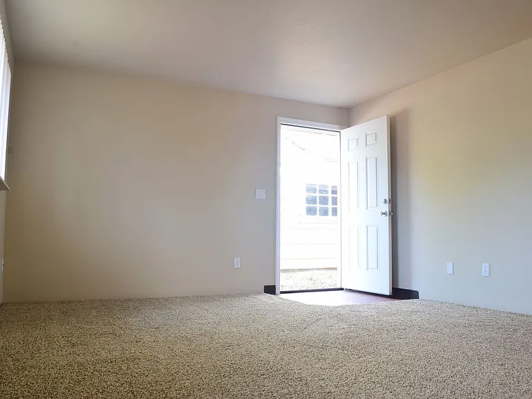 Coolidge Fourplex — Photo 6