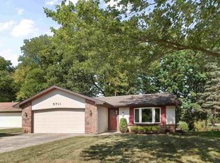 5711 Mirando Dr, Fort Wayne, IN 46835