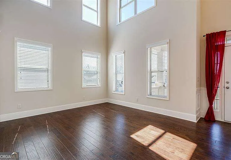 4215 Miramount Overlook — Photo 4
