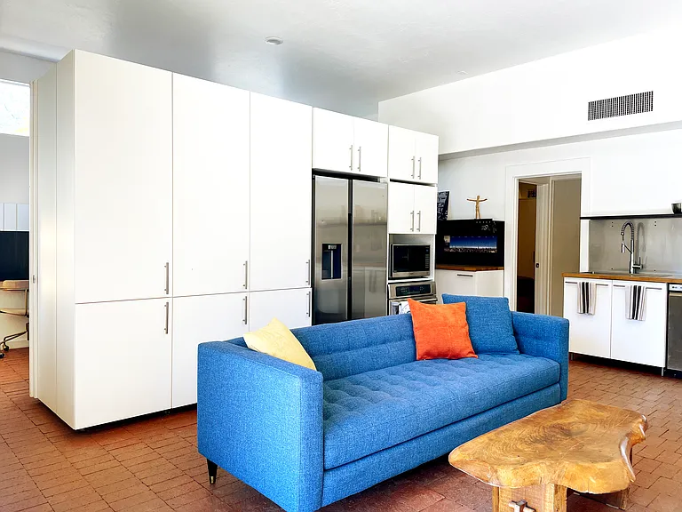 834 E Mabel St #2 — Photo 5