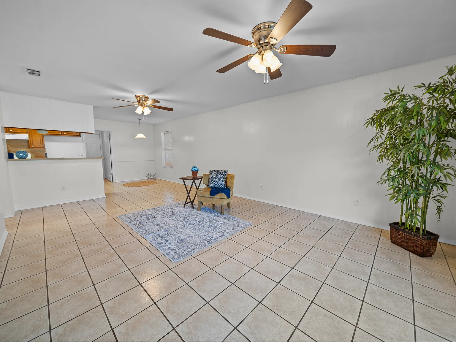 2 bed, $1,195 — Photo 1
