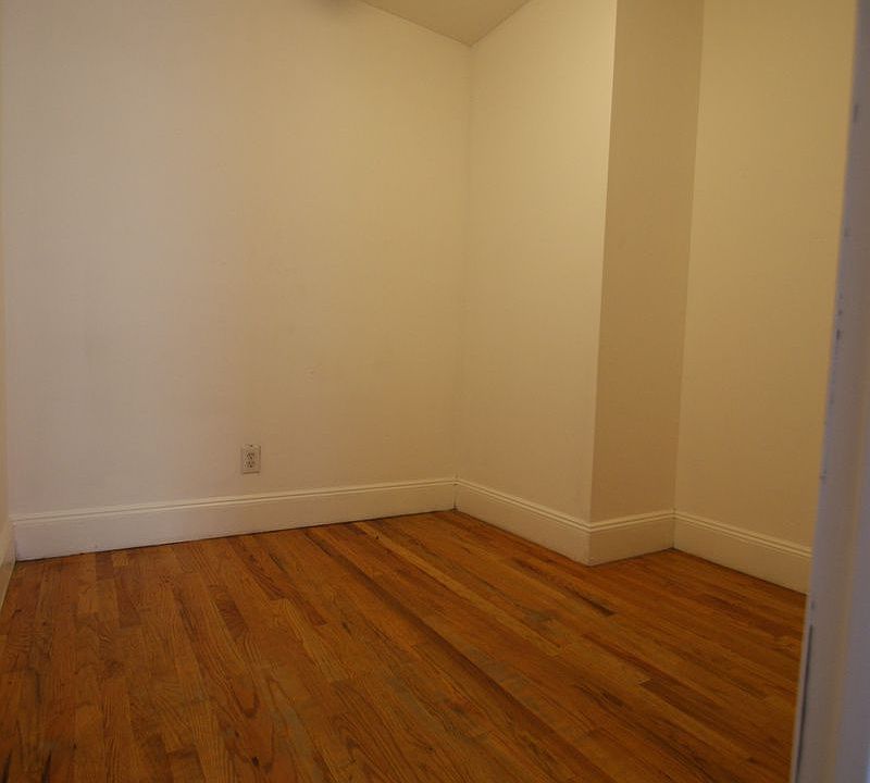 2nd image of 416 E 9th St APT 7