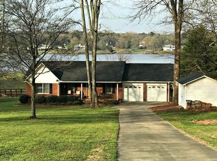 71 Ridgewood Dr, Waterloo, SC 29384